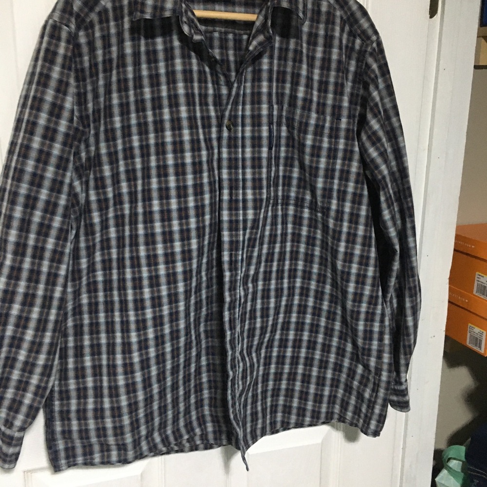 Men's Plaid Button-Up Shirt